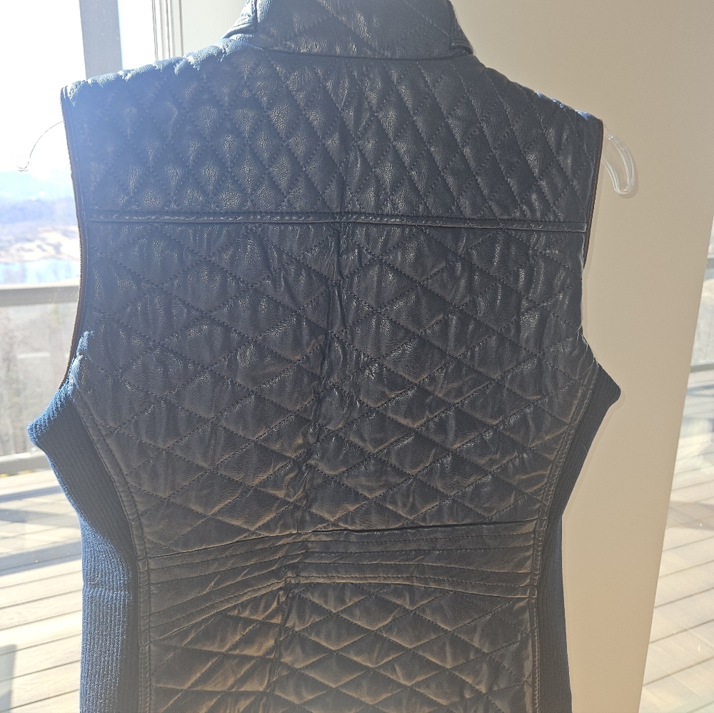 FATE Quilted Vegan Leather Vest - Picture 5 of 6